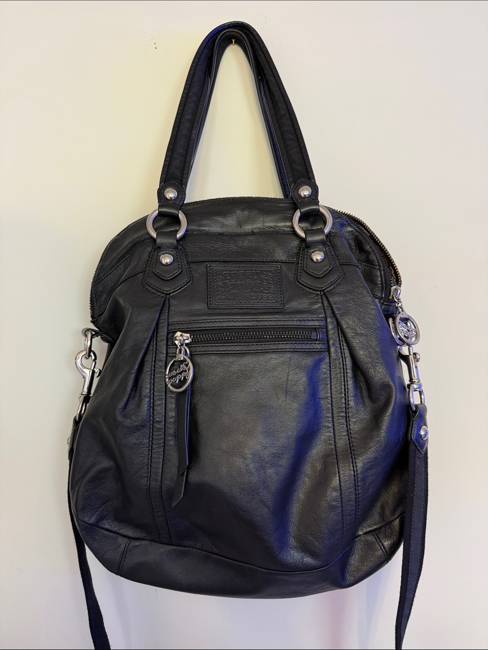 Coach Poppy Black Leather Shoulder Bag M1069-16283 Heart Charm